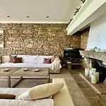 Grande House By Refuge Homes