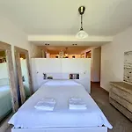 Grande House By Refuge Homes