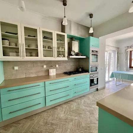 Grande House By Refuge Homes Casa vacanze